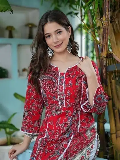 SIMKA Women Printed Kurta (Red)